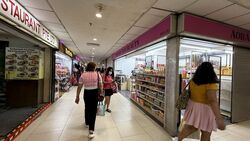 Lucky Plaza (D9), Retail #505303261